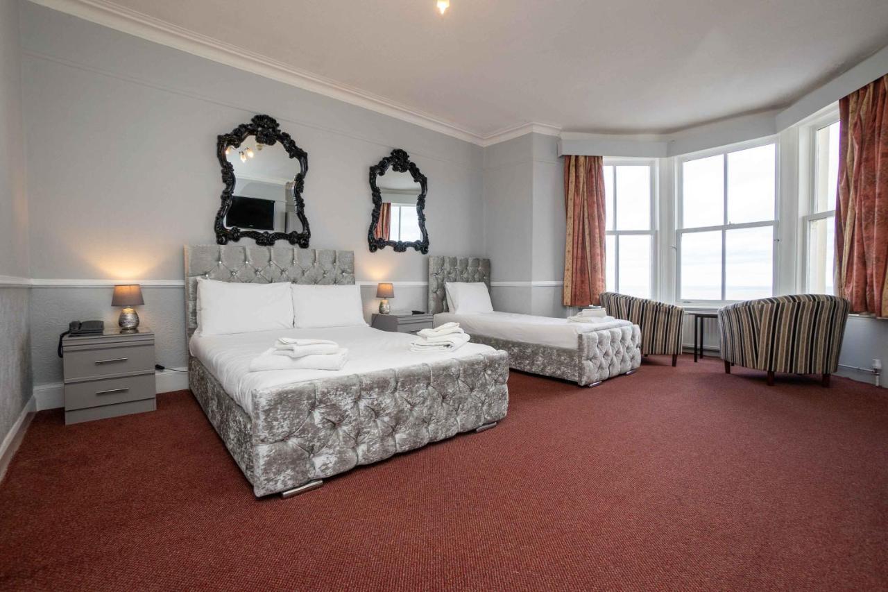 Delmont Hotel 스카버러 외부 사진