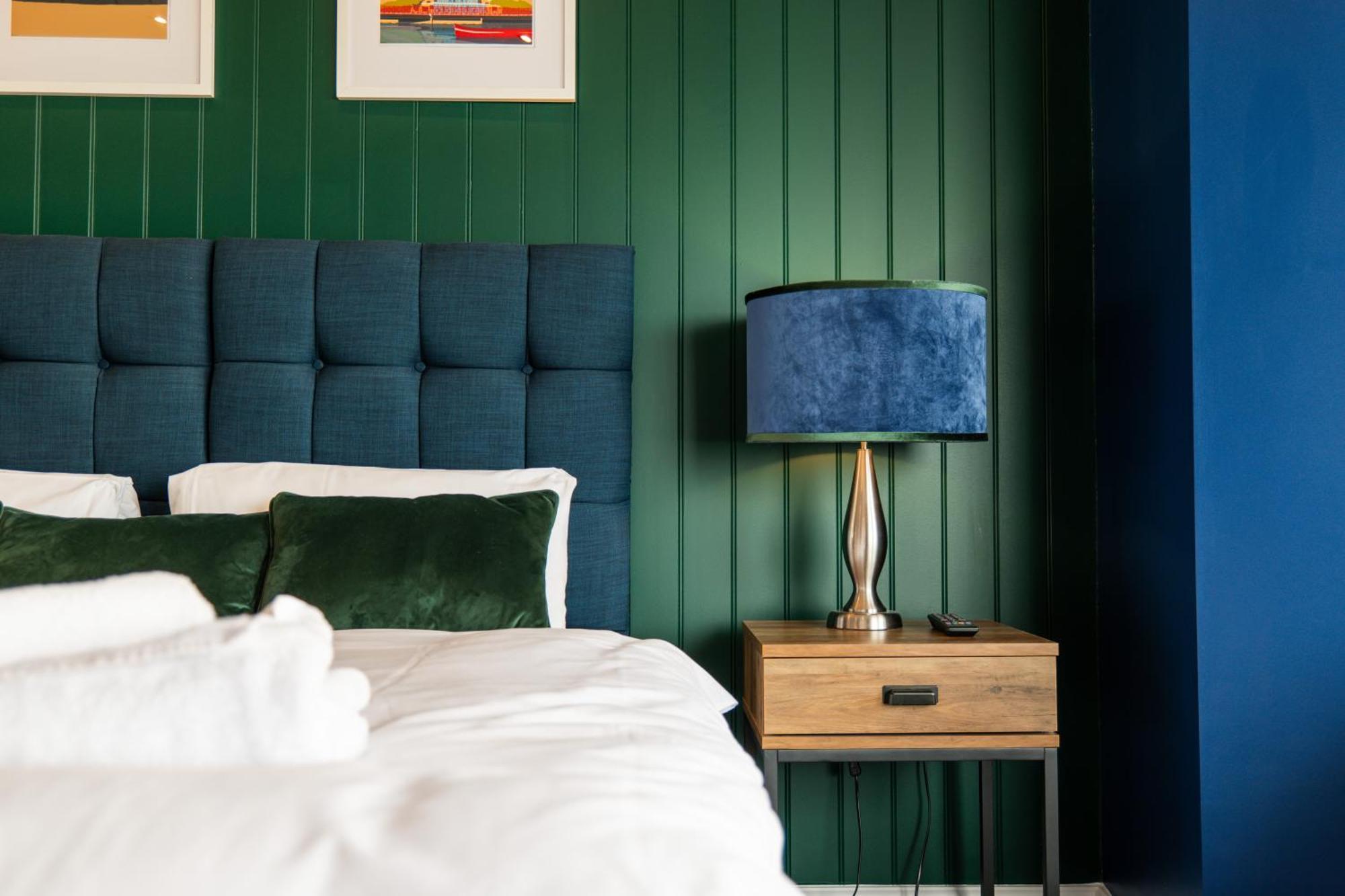 Delmont Hotel 스카버러 외부 사진