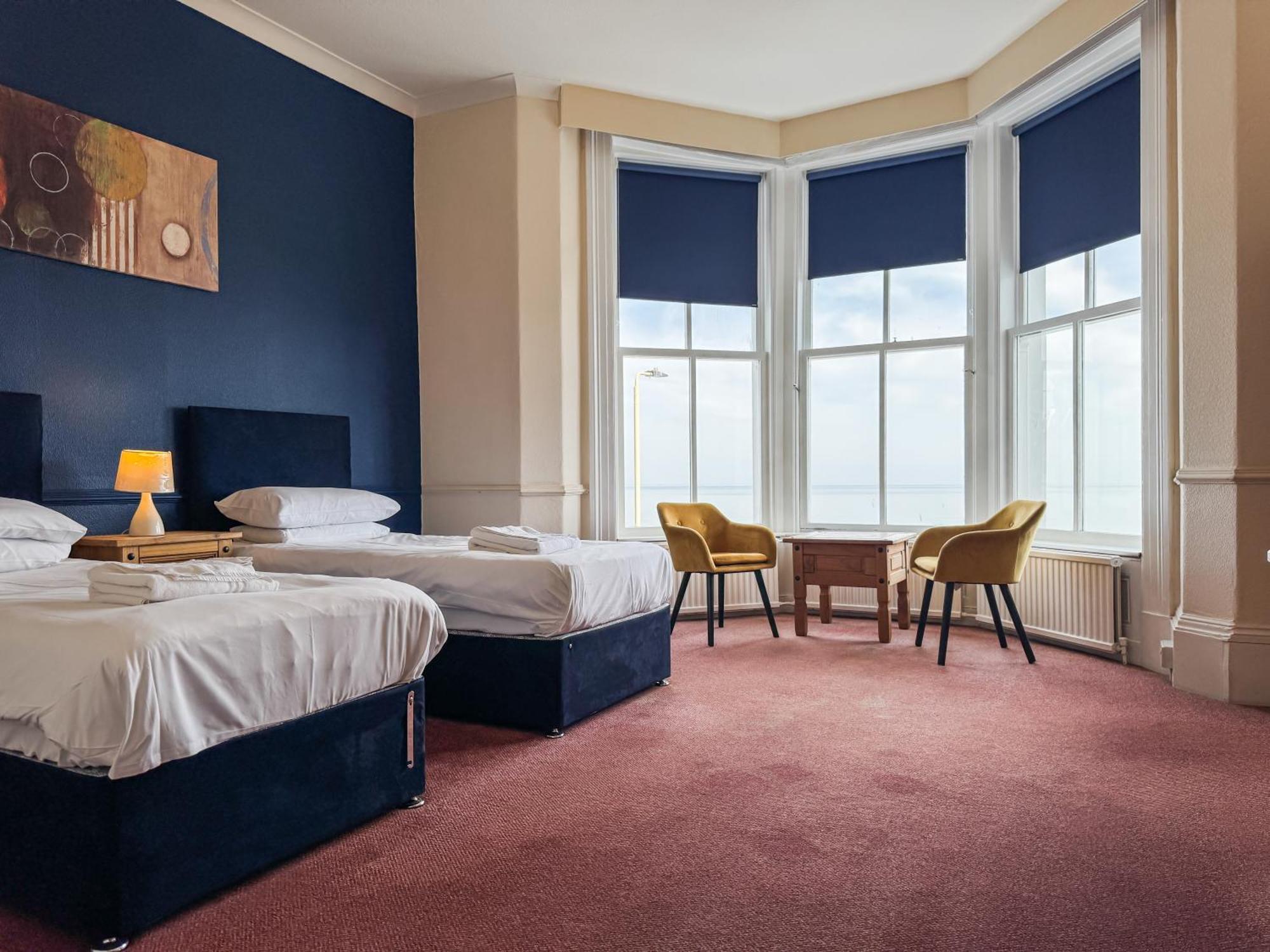 Delmont Hotel 스카버러 외부 사진